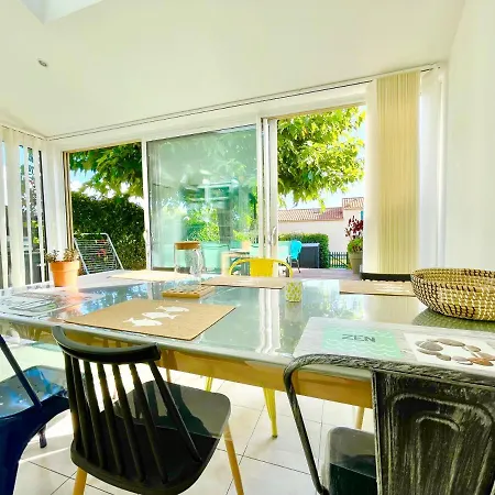 Ferienhaus Maison-Proche Plage-Piscine *