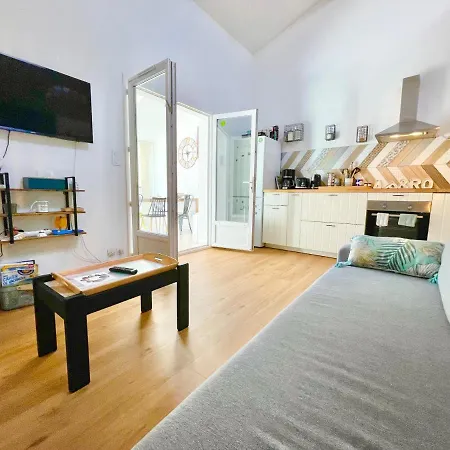Ferienhaus Maison-Proche Plage-Piscine *